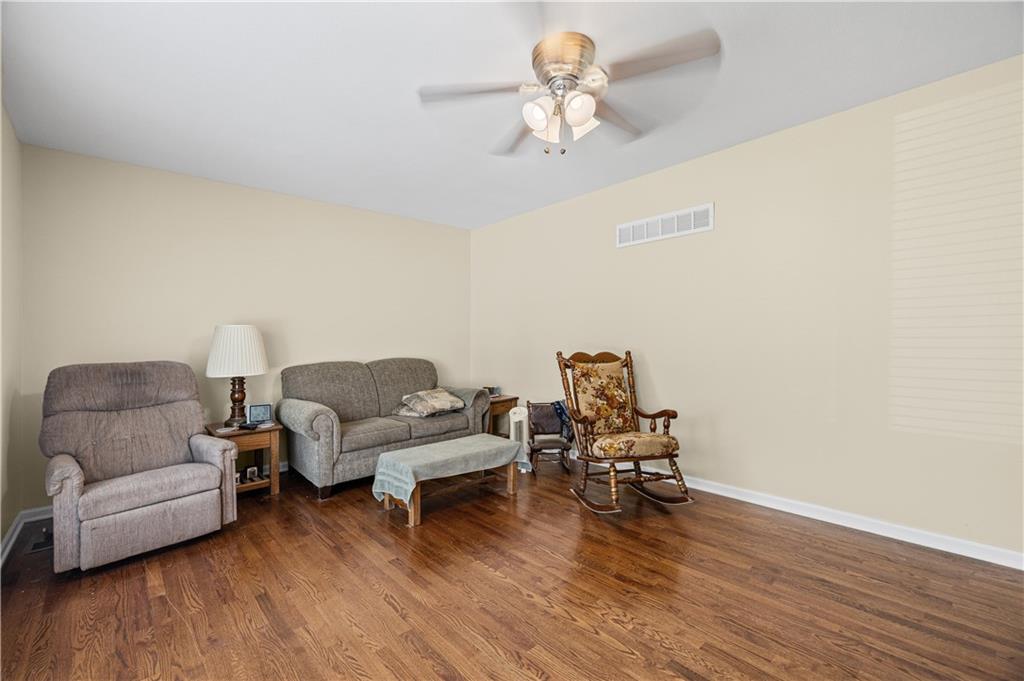 Photo 6 of 305 Canterbury Lane