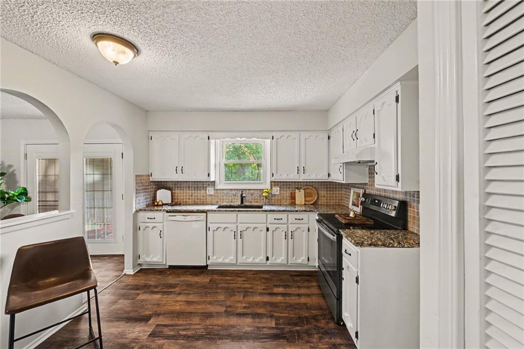 Photo 3 of 12809 S RAINTREE Drive