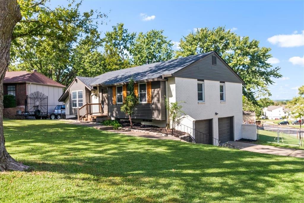 Photo 3 of 1109 Kingsridge Court
