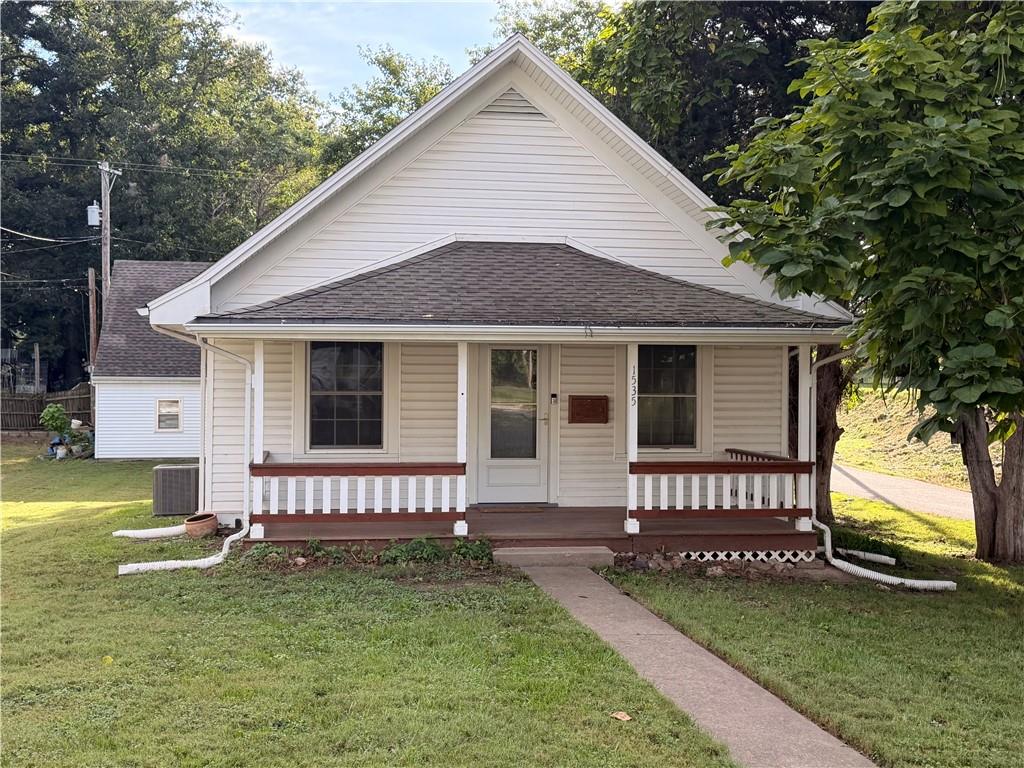 Photo of 1535 S Cedar Avenue