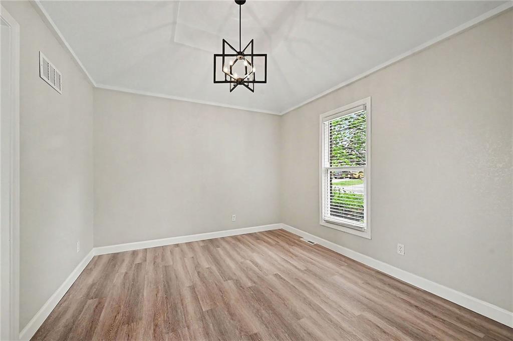Photo 5 of 4412 E 104th Street